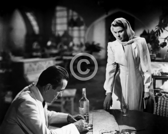 Humphrey Bogart and Ingrid Bergman (Casablanca) 