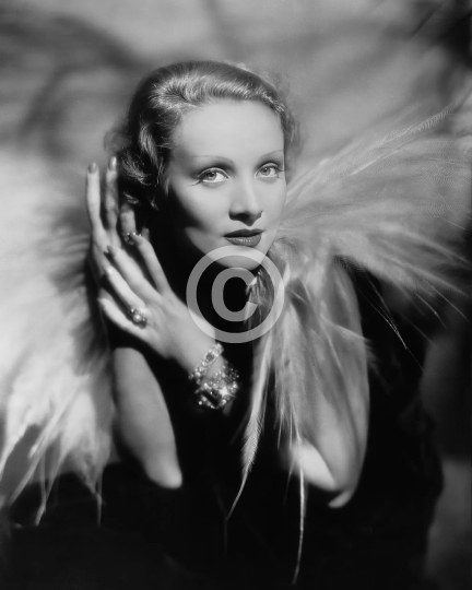 Marlene Dietrich c. 1930s studio photo