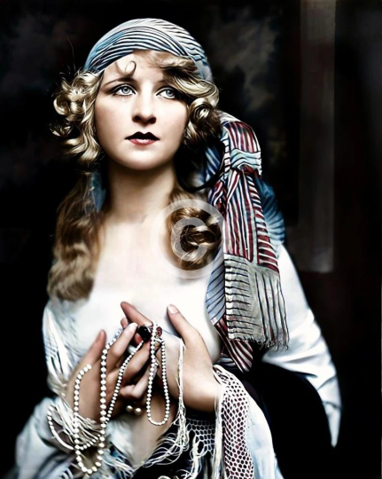 Myrna Darby Ziegfeld showgirl glamour photo c. 1920s