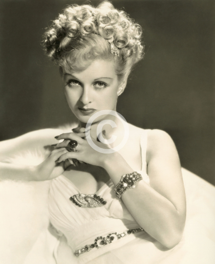 Bennett, Joan (Artists and Models Abroad)