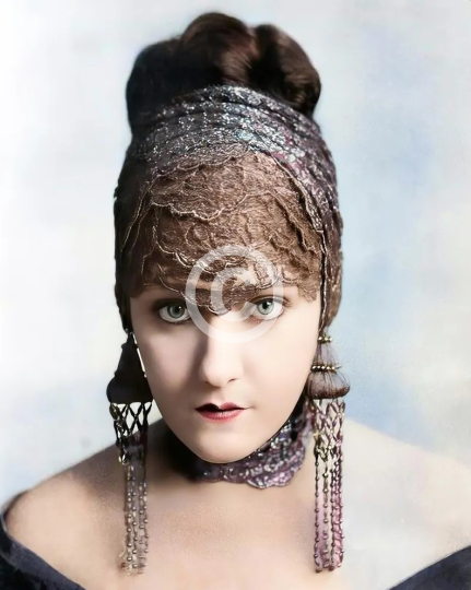 Gloria Swanson Hollywood Legend c. 1919